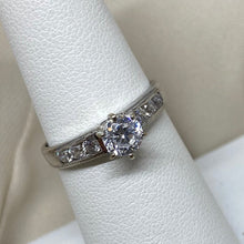 Load image into Gallery viewer, 10K White Gold Solitaire Engagement Ring
