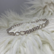 Load image into Gallery viewer, Ladies Sterling Silver 4mm Diamond Cut Infinity Link Bracelet
