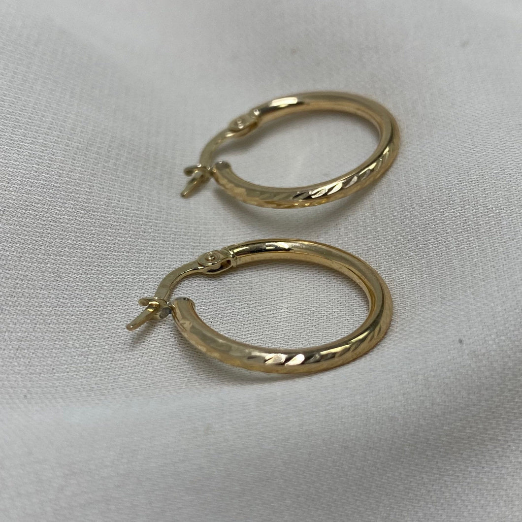 10K Gold Diamond Cut Hoop Earrings