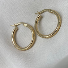 Load image into Gallery viewer, 10K Gold Diamond Cut Hoop Earrings
