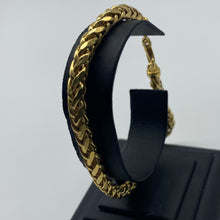 Load image into Gallery viewer, Mens 10K Gold Wheat Bracelet
