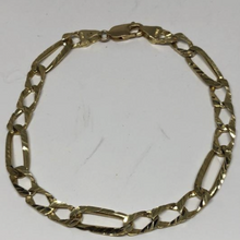 Load image into Gallery viewer, 10K Gold Diamond Cut Figaro Bracelet
