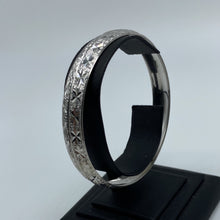 Load image into Gallery viewer, NEW 10K White Gold Solid Diamond Cut Bangle
