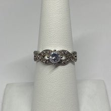 Load image into Gallery viewer, 925 Sterling Silver CZ Solitaire ring
