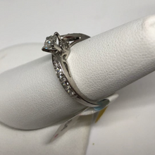 Load image into Gallery viewer, 18K White Gold Diamond Bridal Engagement RIng
