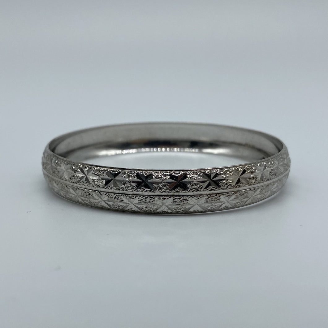 NEW 10K White Gold Solid Diamond Cut Bangle